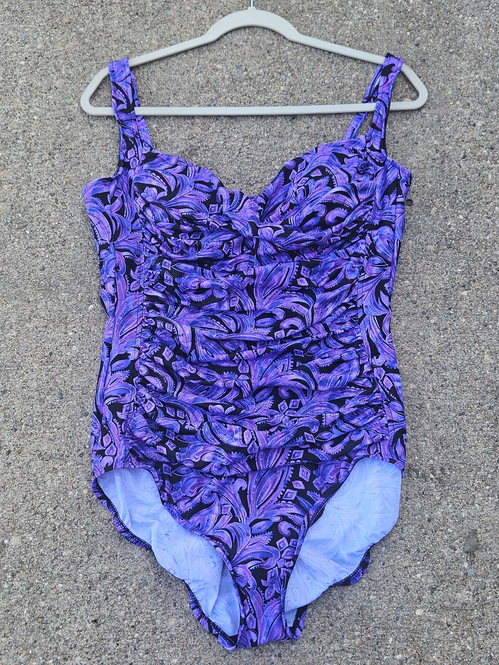 Trimshaper Womens One piece Swimsuit Tummy Control Ruched Stretch SZ 18 Modest
